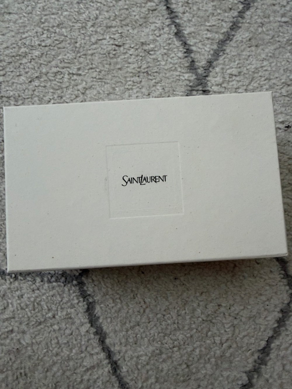 Saint Laurent oval Black sunglasses with original box and leather case